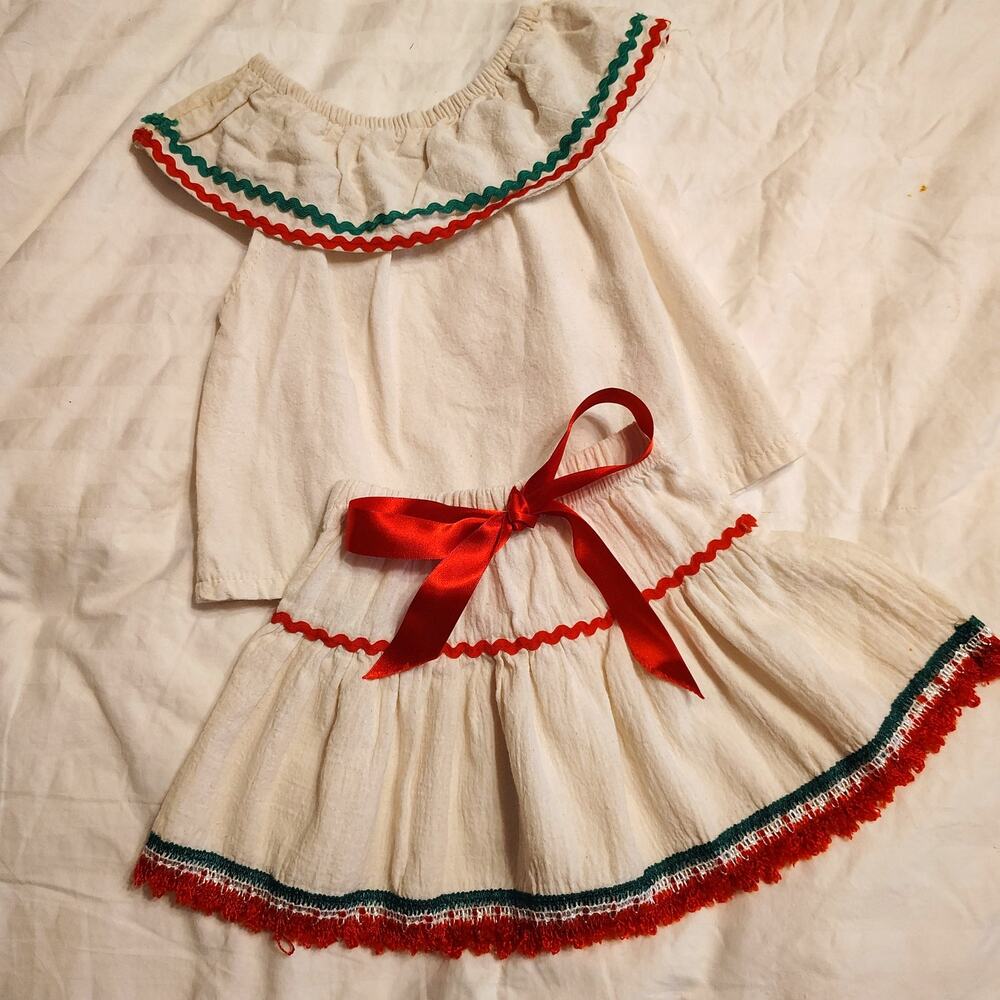 Nuvan Baby Girls 18M Mexican Folklorico Outfit Skirt Top Fiesta Red Green